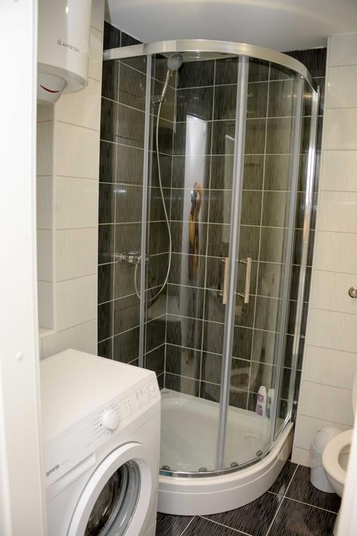 Apartment Sven Vinkovci Bagian luar foto
